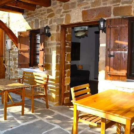 Tarsanas Luxury Apartment *